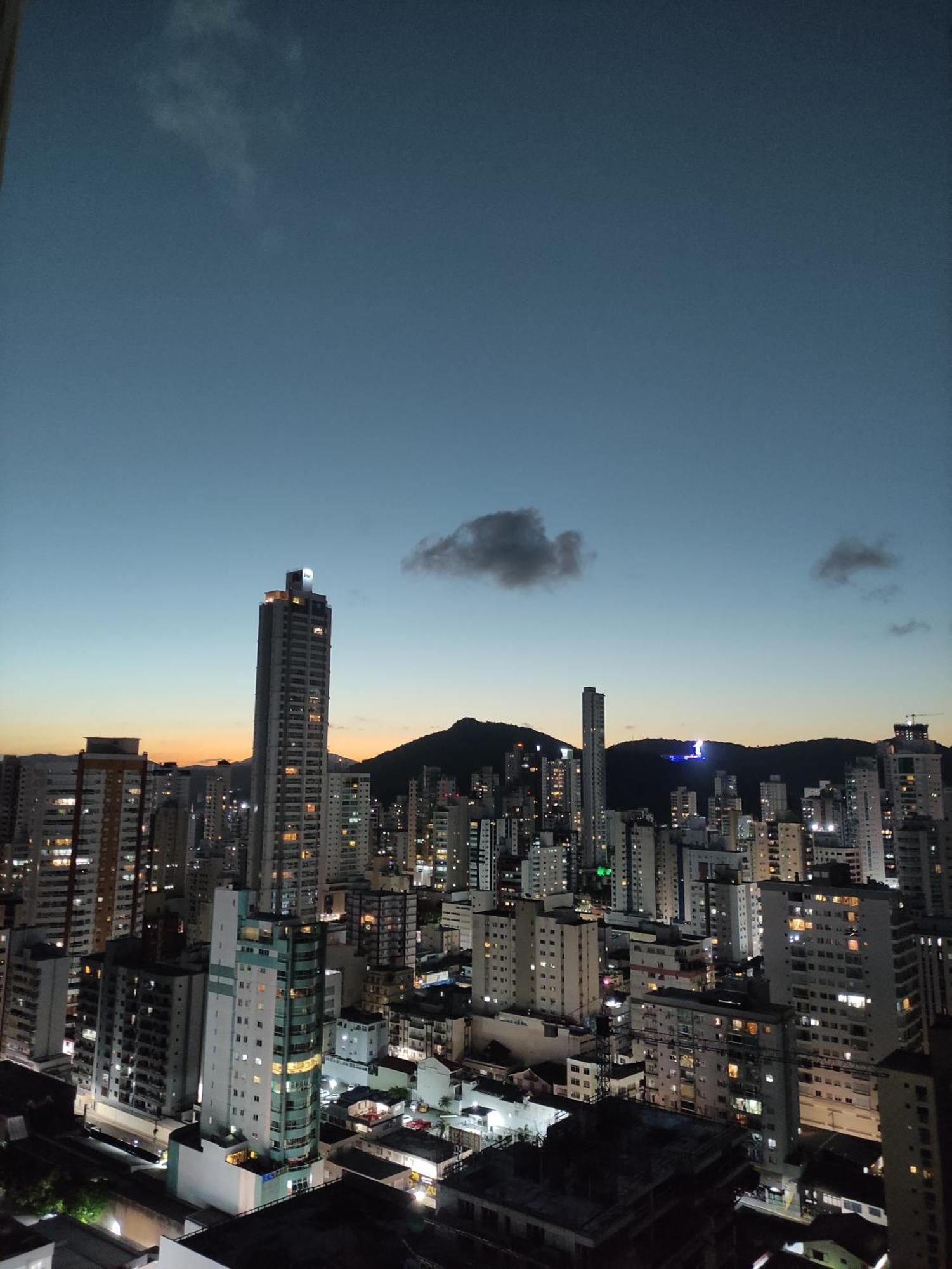 Av Atlantica 2554 Apartamento *
